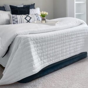 Declutter a bedroom